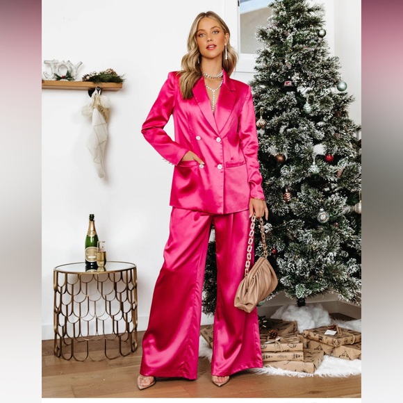 NWT Sensational Queen Satin Embellished Pocketed Blaze Sz: XS - Picture 2 of 11